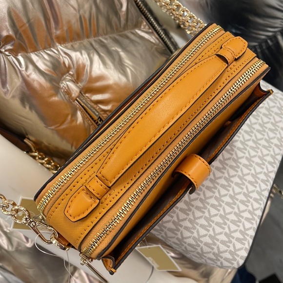 Michael Kors Women Medium Double Zip Phone Crossbody
Honeycomb Multi - Picture 14 of 16